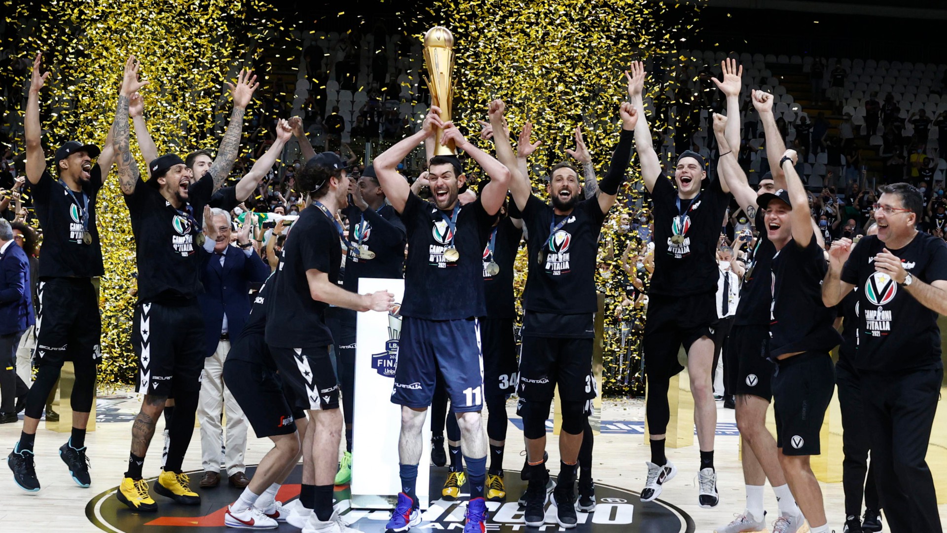 Basket, la Virtus Bologna torna campione d'Italia dopo vent'anni