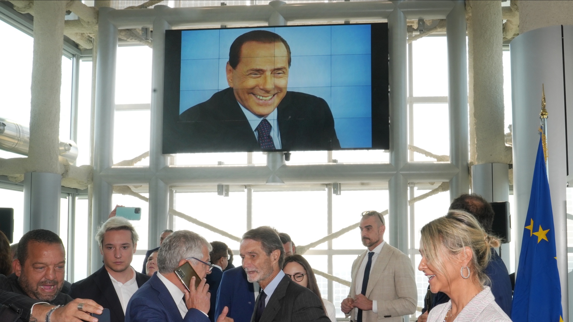 Berlusconi 30 Anni Fa La Discesa In Campo Con Un Video Di 9 Minuti Che Rivoluzionò La Nostra 8902