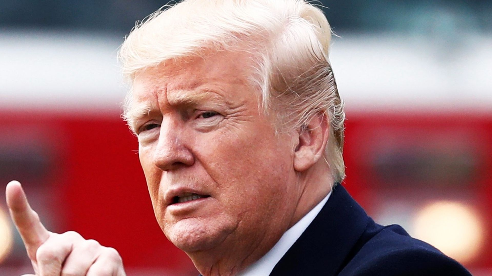 Il Biglietto Di Auguri Volgare Che Donald Trump Inviò A Jeffrey Epstein - Il Post - Foto 6