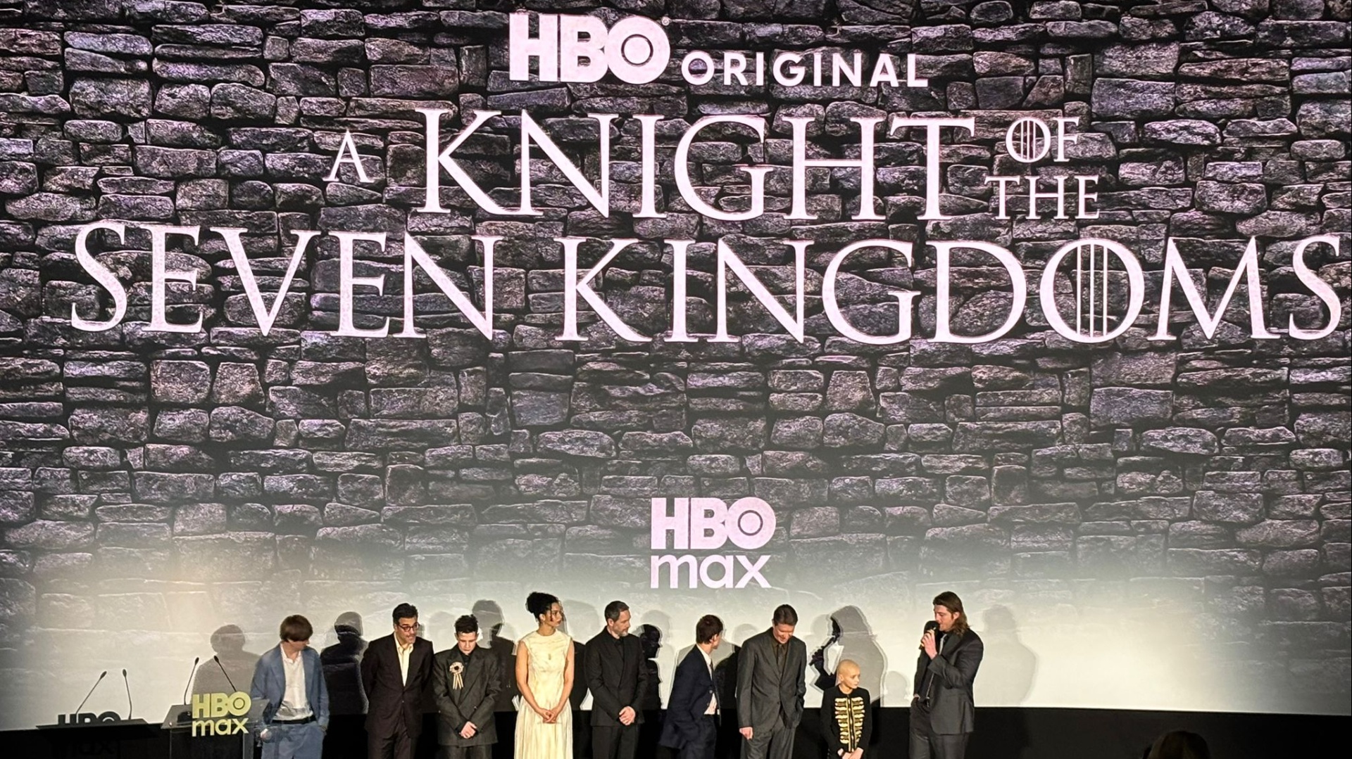 Hbo Sit HBO Max sbarca in Italia e presenta la serie Il cavaliere dei sette ...