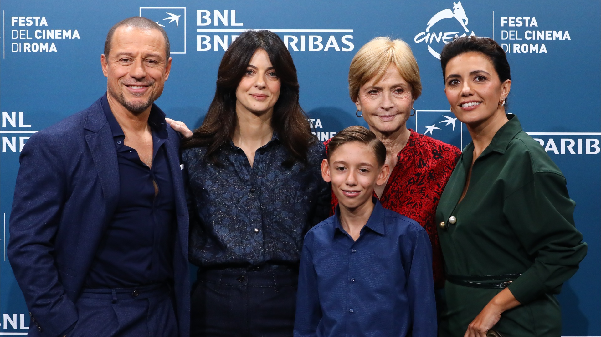 I Bambini Del Treno Film 2021 Il treno dei bambini, la recensione del film di Cristina Comencini su