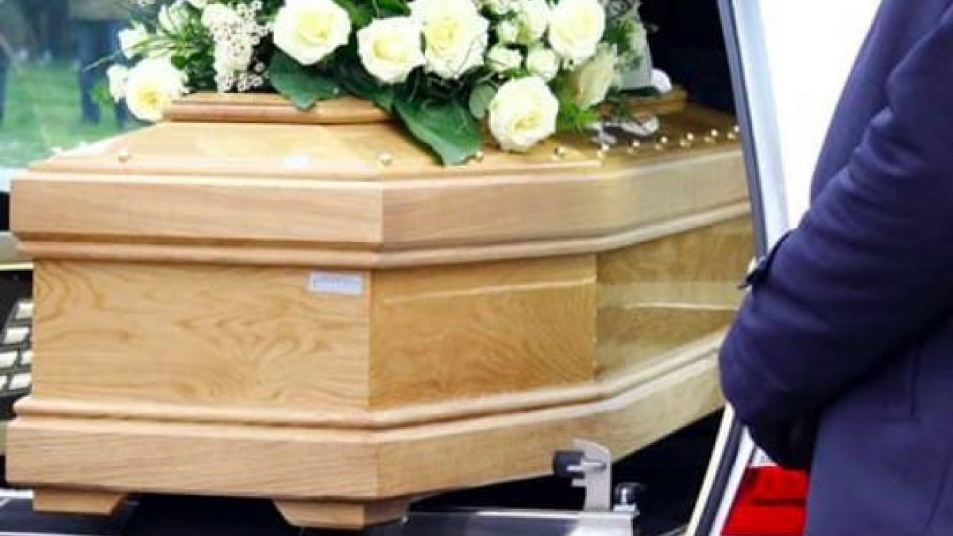 In provincia di Cesena carro funebre