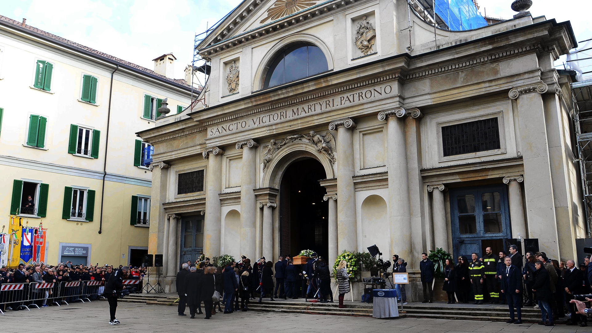 Maroni, Ai Funerali Di Stato A Varese Giorgia Meloni: "L’Italia è Stata ...