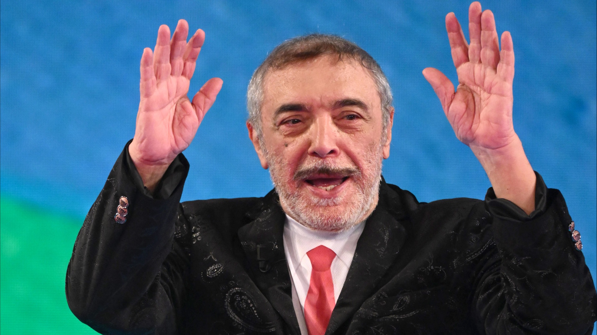 Nino Frassica al Festival di Sanremo, tutto quello che c'è da sapere