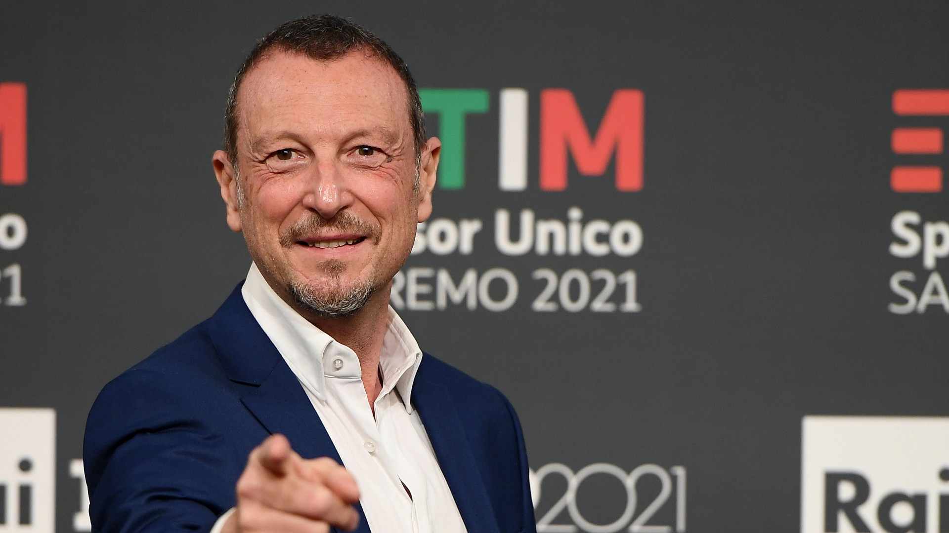 Sanremo al via, ecco i big in gara da domani, Laura Pausini ospite a