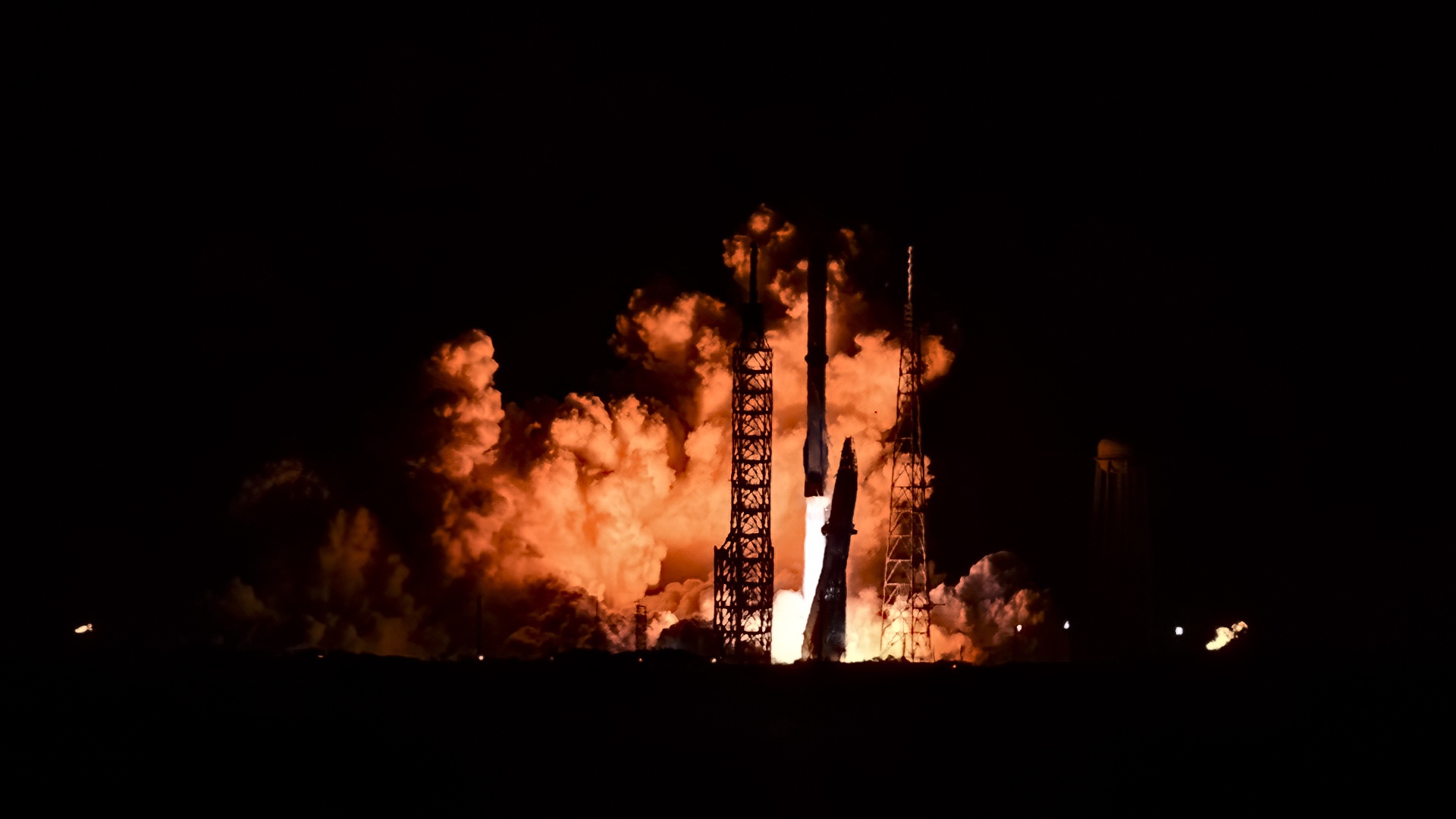 Bezos Exploding Rocket Spazio, il razzo New Glenn di Jeff Bezos raggiunge l’orbita al primo ...