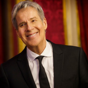 Claudio Baglioni sposta al 2027 il suo “Grantour la vita è adesso”, il cantautore ha una polmonite interstiziale acuta Claudio Baglioni sposta al 2027 il suo “Grantour la vita è adesso”, il cantautore ha una polmonite interstiziale acuta