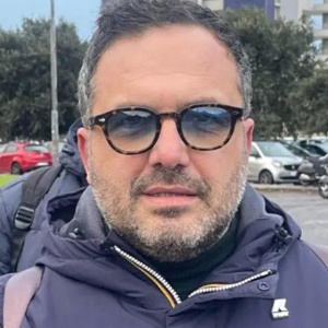 E’ di Luigi Esposito, un giornalista, il cadavere carbonizzato trovato a Eboli E’ di Luigi Esposito, un giornalista, il cadavere carbonizzato trovato a Eboli