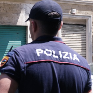 In fin di vita un 55enne accoltellato in strada a Milano da un giovane di origini gambiane