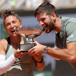 Roland Garros: Errani-Vavassori vincono il doppio misto Roland Garros: Errani-Vavassori vincono il doppio misto
