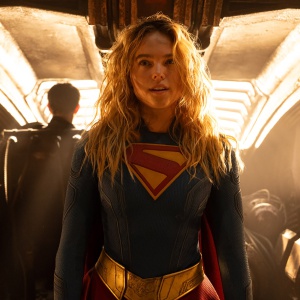 Supergirl, trama e recensione del film in uscita oggi 