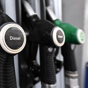 Taglio delle accise prorogato fino al 3 luglio. Resta di 5 centesimi per la benzina, scende da 10 a 5 per il Diesel 
