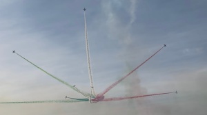 65° anniversario delle Frecce Tricolori: acrobazie in volo, la storia che sposa la modernità e tanto talento