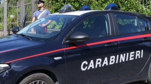 A Busto Arsizio ucciso a coltellate il titolare di una cartoleria di lusso, killer in fuga