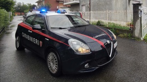 Agguato questa mattina a Napoli, ucciso a colpi di pistola un 34enne, forse vicino alla Camorra. E' caccia al killer
