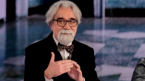 Al Festival di Sanremo tornano, dopo 27 anni, I Jalisse. A dirigere l'orchestra è il maestro Beppe Vessicchio