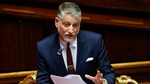 Il Ministro Giuli annuncia la revisione delle commissioni Cinema: verso nuove regole con decreto del Mic