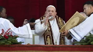 Bergoglio: notte tranquilla. Trapela un cauto ottimismo, ma la prognosi non viene sciolta