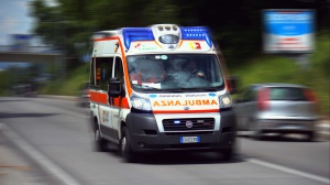 Bimba di 8 anni  muore in un incidente stradale nel napoletano, arrestato l’uomo che era alla guida dell’auto senza patente 