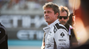 Brad Pitt guida una vera auto da corsa nel trailer ufficiale del film F1