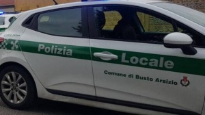 Busto Arsizio, 14enne picchiata e violentata da un 21enne che aveva conosciuto sui social