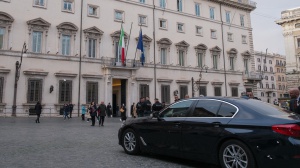 Caso-Paragon, divampa lo scontro fra opposizioni e governo. Palazzo Chigi: “Chiarimenti solo al Copasir”
