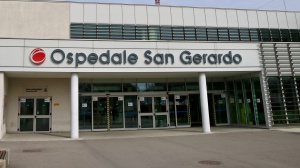 Cesano Maderno, aggredito con una mazza da baseball nel box auto. Fermato un sedicenne