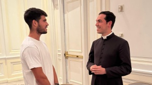 "Chiamate un prete per la benedizione ad Alcaraz...": arriva don Luigi Portarulo. Ecco la storia