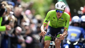 Ciclismo, Tadej Pogacar imprendibile, lo sloveno vince anche il mondiale