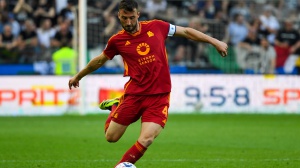 Con l'Udinese decide Cristante, passo Champions per la Roma. Esordio amaro per Cannavaro  