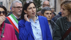 Consiglio Ue, Meloni e Schlein tessono la tela, sperando che non faccia la fine di quella di Penelope
