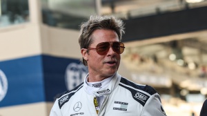 Crede di avere una relazione con Brad Pitt e viene truffata di 830 mila euro