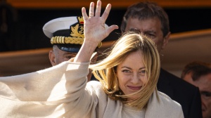 Dazi, la de-escalation fa sperare Meloni: “Un accordo è possibile”. E intanto annulla la visita al Salone del Mobile
