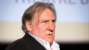Gérard Depardieu è in stato di fermo. Per l'attore francese nuove accuse di molestie sessuali