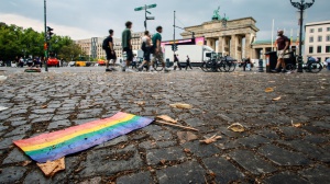Dopo l’attacco terroristico al Pride di Berlino, in corso una caccia all'uomo in tutta la Germania