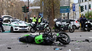 Doppia tragedia sulle strade: tre giovani morti tra Roma e Milano in due incidenti nella notte - 