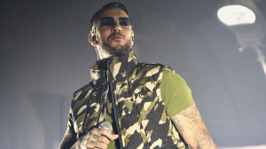 Emis Killa: 15 anni di carriera, tutto sugli ospiti annunciati