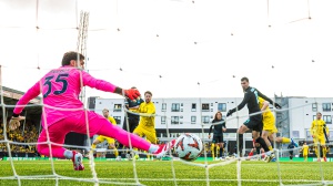 Europa League: doppietta Saltnes, il Bodo gela la Lazio. In Conference League la Fiorentina doma il Celje e vede la semifinale 