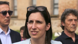 Europee, niente duello tv Meloni-Schlein, la Segretaria Pd accusa: “C’è chi ha preferito negarlo a 2 donne leader"