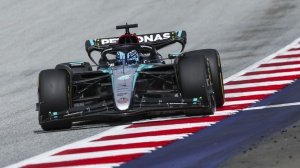 F1, George Russell vince il Gp d'Austria davanti a Piastri e Sainz