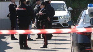 Feminicidio a Bitonto, un pensionato  di 75 anniha ucciso la moglie a colpi di forbici, poi ha chiamato il 112
