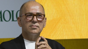 Ferzan Ozpetek torna sul set. Al via le riprese del suo prossimo film in uscita a Natale 