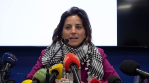 Flotilla, i 26 attivisti italiani hanno lasciato Israele e rientrano in Italia stasera. Altri 15 non hanno firmato il foglio di via 