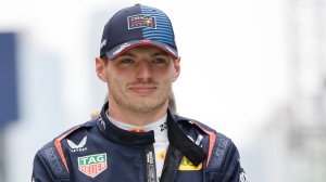 Formula 1, in Cina dominio Red Bull, Verstappen e Perez partiranno davanti nella gara di domani, male le Ferrari