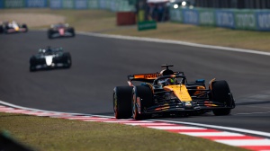 Formula 1. La Mc Laren di Piastri in pole position in Cina. La Ferrari di Hamilton ha vinto la gara Sprint