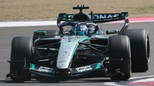 Formula 1, Sprint in Cina: Russell vince davanti alle Ferrari. Antonelli conquista la pole
