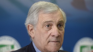 Forza Italia, il Segretario Tajani interviene su Marina Berlusconi: “Non abbiamo bisogno di sveglie”