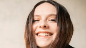 Francesca Michielin a RTL 102.5: “Il brano con l’orchestra prende il volo ed è stato bellissimo comporre le parti per gli archi e i fiati”