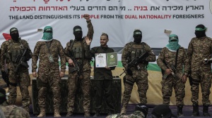 Gaza, rilasciati gli ultimi ostaggi della prima fase. E Hamas si dice pronta alla seconda