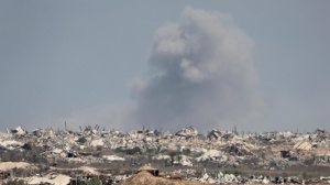 Gaza sotto assedio, 40 morti nei raid israeliani e nuove tensioni sul riconoscimento palestinese